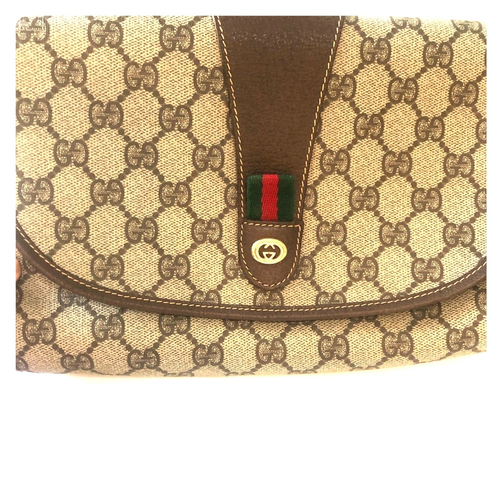 💯 Authentic Vintage Gucci clutch!